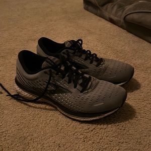 Brooks Ghost Running shoe size 11 US